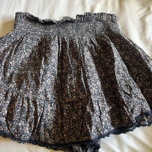 Aéropostale skirt with built in shorts